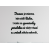 Drevený citát Domov je miesto, kde sídli láska